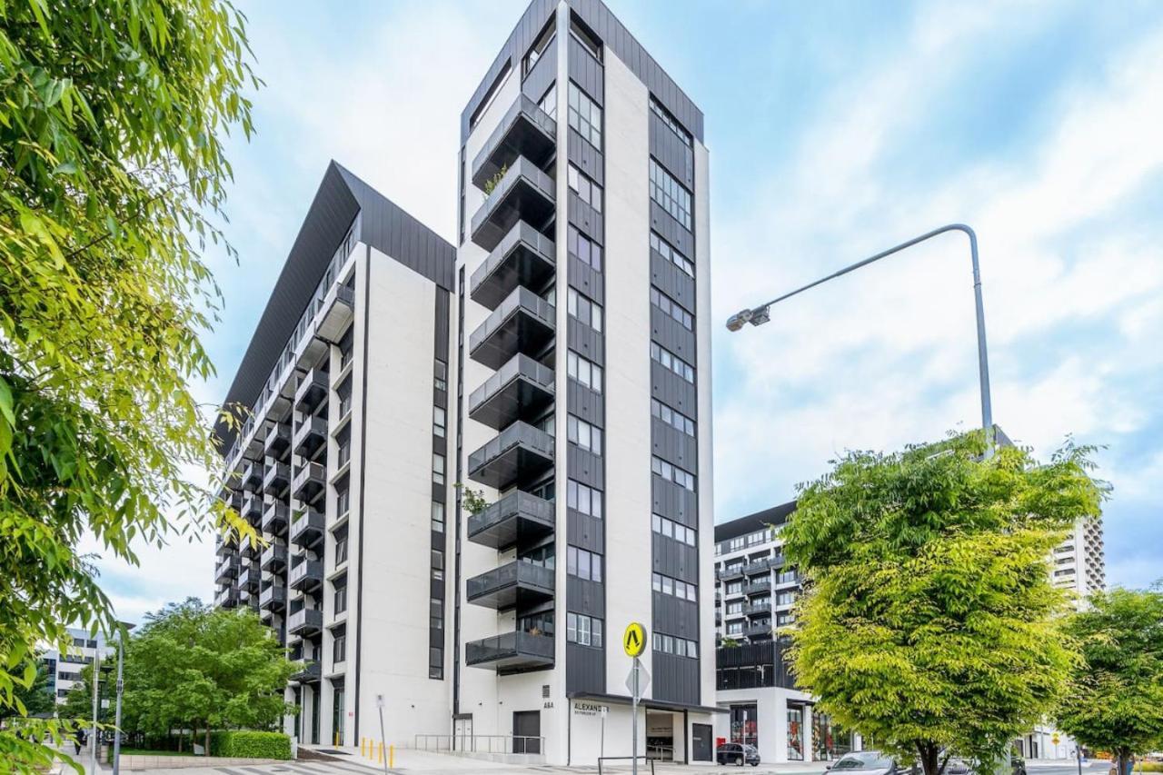 Cosy Apt 7 Min Drive Away From Canberra Hospital Apartment Phillip Exterior photo